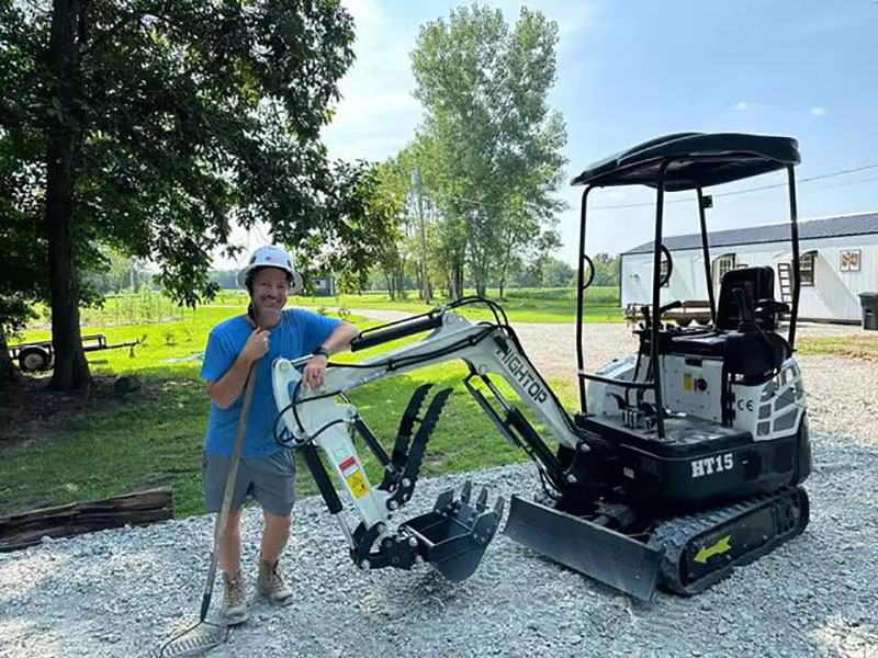 了解 1.5 噸挖掘機的起重能力